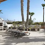 Puerto Chico T شقة
