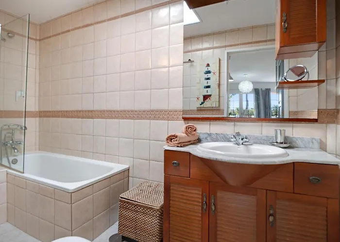 Puerto Chico T Playa Blanca