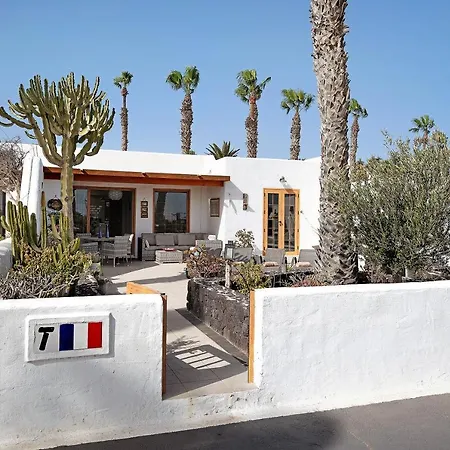 Puerto Chico T アパート *